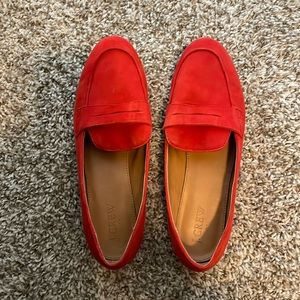 Loafers , red , good condition